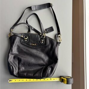 Coach leather tote - excellent condition